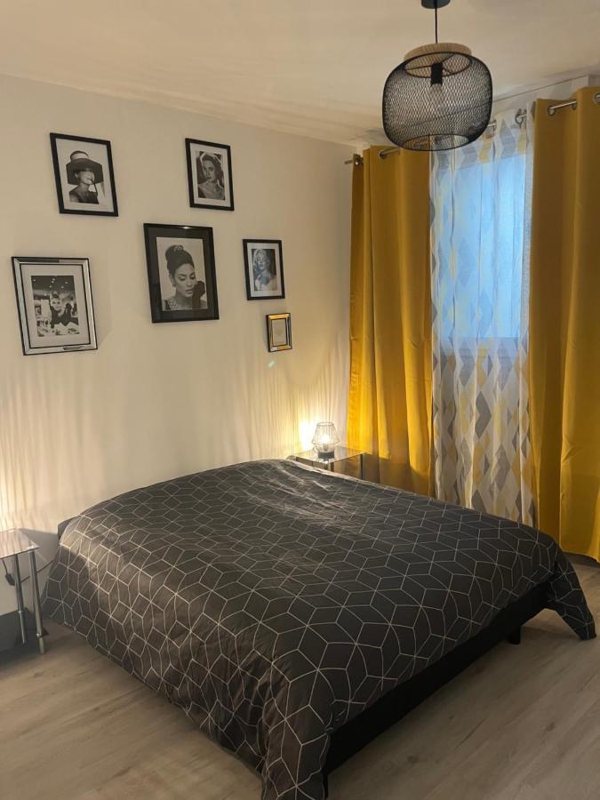 Le Mendes Apartman Évron Kültér fotó