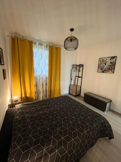 Le Mendes Apartman Évron Kültér fotó